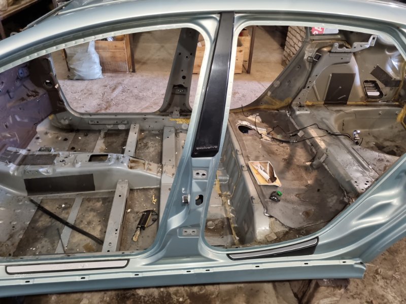 Стойка кузовная центральная Citroen C5 2002 хэтчбек