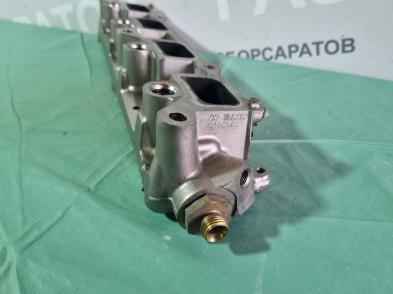 Рампа топливная Volkswagen Golf 6 2011 хэтчбек 5 дв.