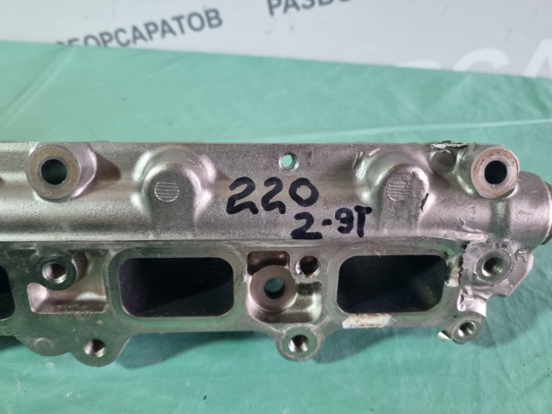 Рампа топливная Volkswagen Golf 6 2011 хэтчбек 5 дв.