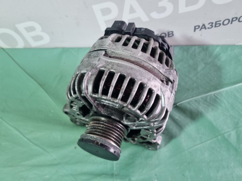 Генератор Volkswagen Golf 6 2011 хэтчбек 5 дв.
