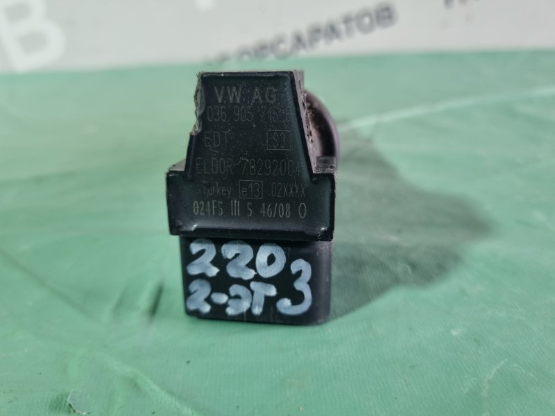 Катушка зажигания Volkswagen Golf 6 2011 хэтчбек 5 дв.