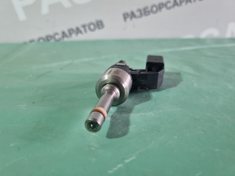 Форсунка топливная Volkswagen Golf 6 2011 хэтчбек 5 дв.