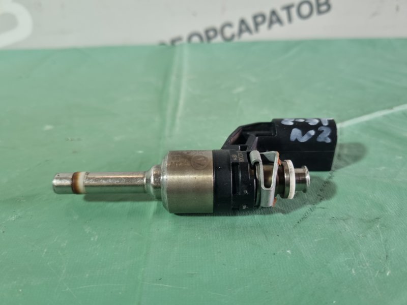 Форсунка топливная Volkswagen Golf 6 2011 хэтчбек 5 дв.