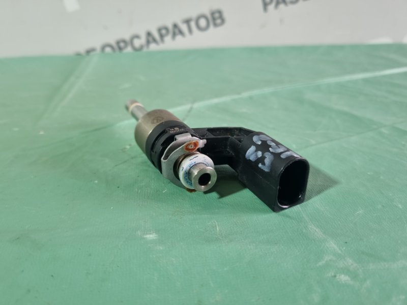 Форсунка топливная Volkswagen Golf 6 2011 хэтчбек 5 дв.