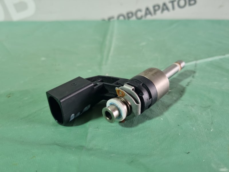 Форсунка топливная Volkswagen Golf 6 2011 хэтчбек 5 дв.