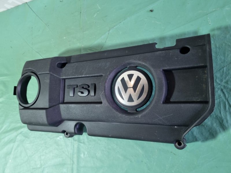 Накладка декоративная двигателя Volkswagen Golf 6 2011 хэтчбек 5 дв.