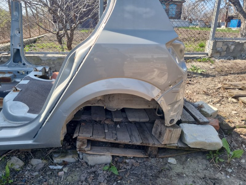 Четверть кузовная Opel Astra H 2008 хэтчбек 5дв.