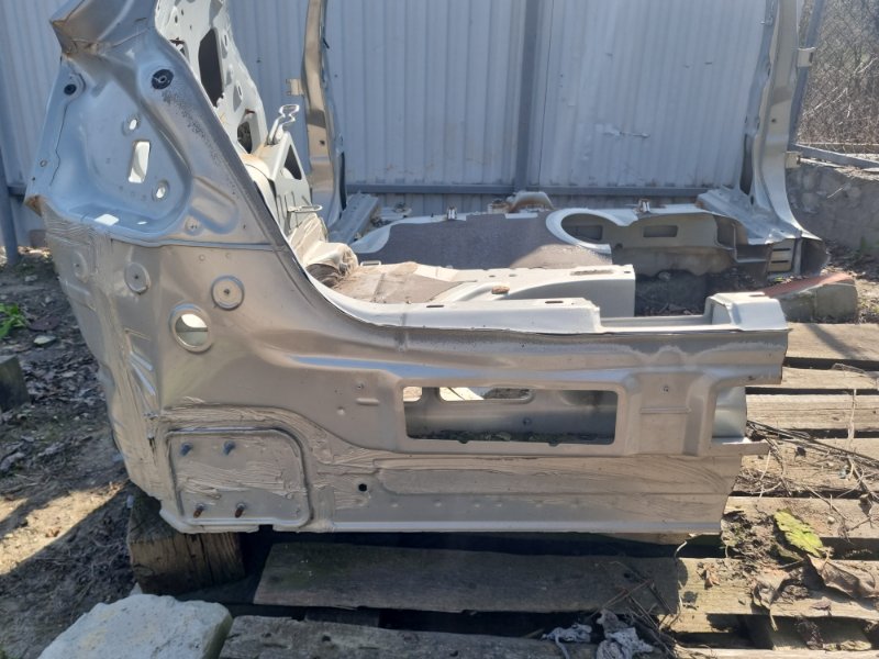 Четверть кузовная Opel Astra H 2008 хэтчбек 5дв.
