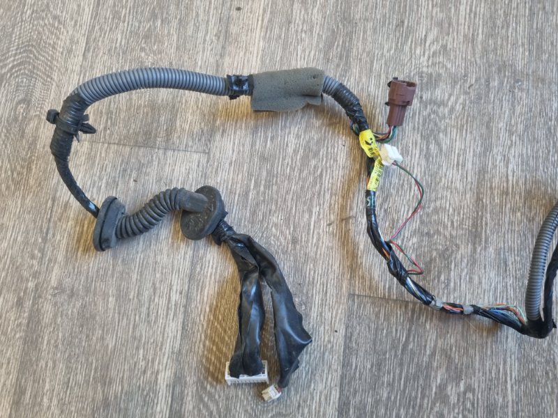 Проводка (коса) двери Nissan Tiida C11 2013