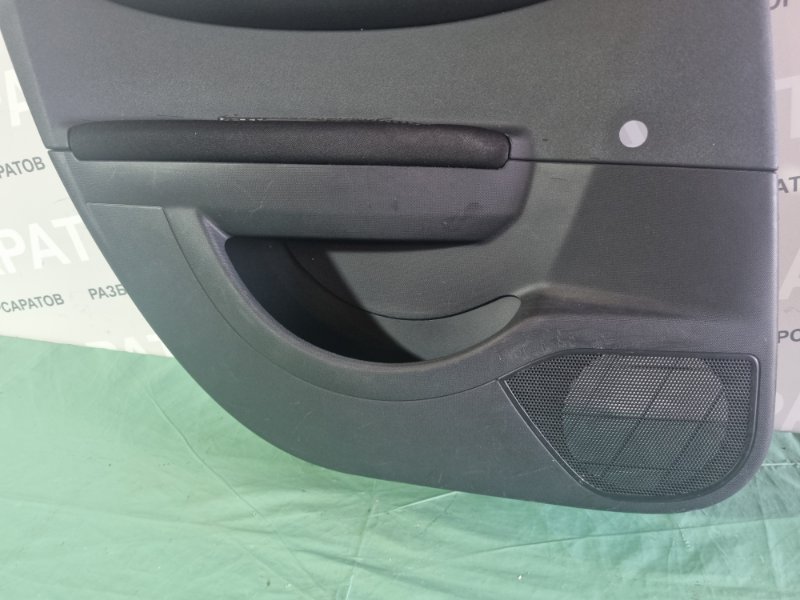 Обшивка двери Citroen C4 2005 хэтчбек 5 дв.