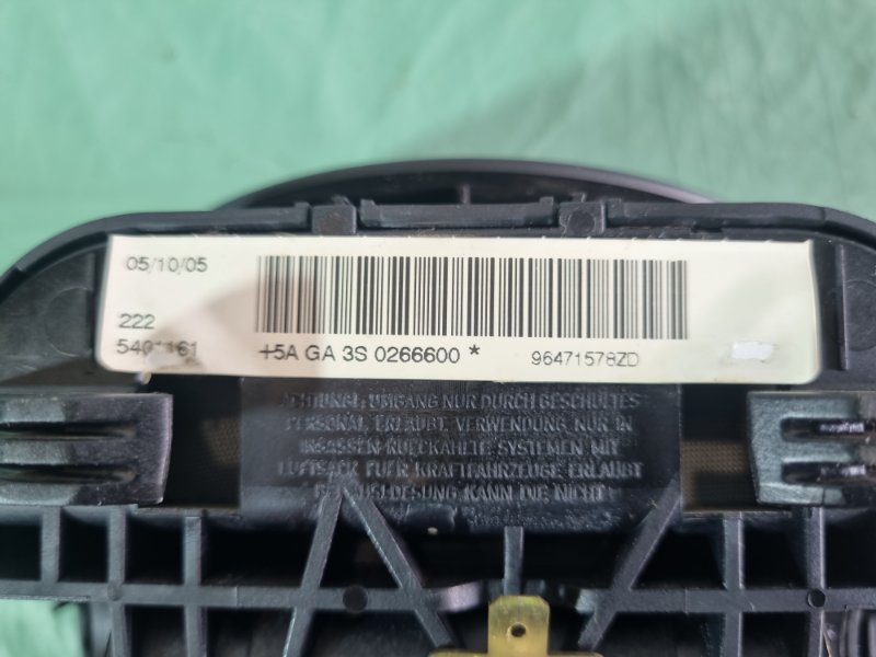 Подушка безопасности в рулевое колесо Citroen C4 2005 хэтчбек 5 дв.