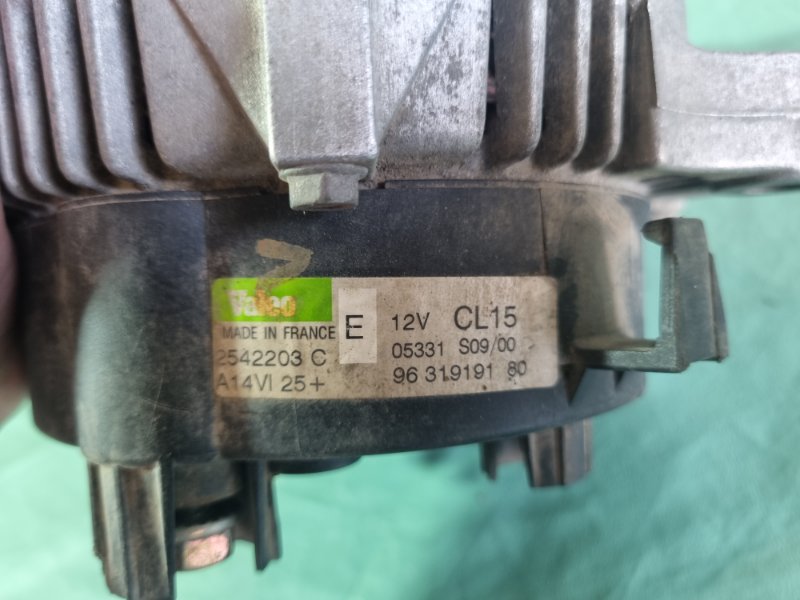 Генератор Citroen C5 2002 хэтчбек