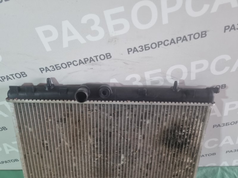 Радиатор охлаждения двигателя Citroen C4 2005 хэтчбек 5 дв.