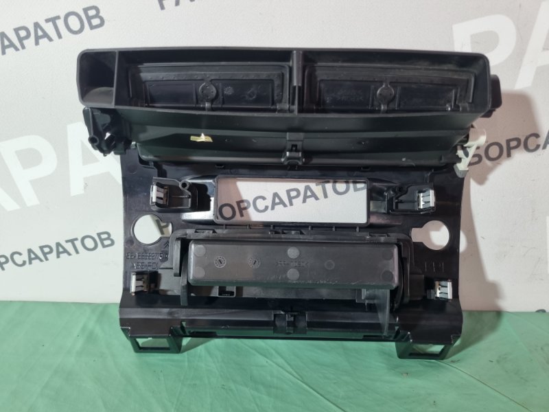 Дефлектор воздушный центральный Citroen C4 2005 хэтчбек 5 дв.
