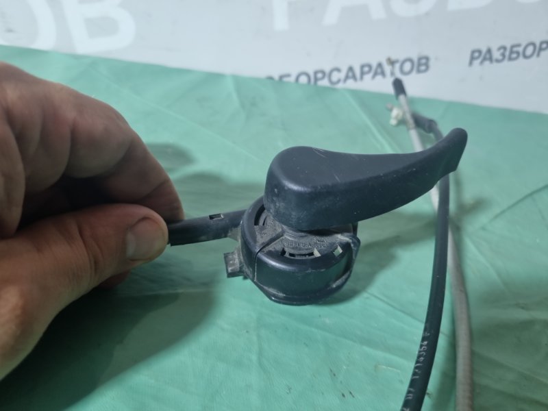 Трос капота Renault Logan 2007