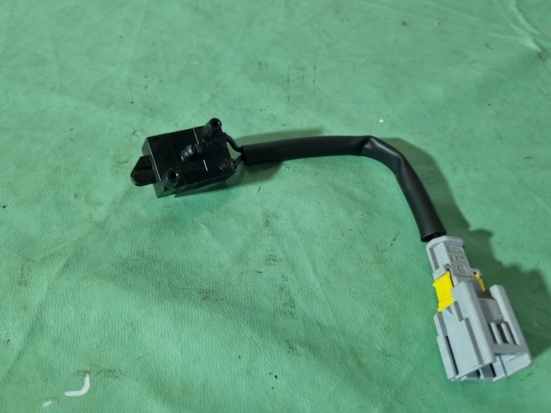 Концевик педали сцепления Citroen C4 2005 хэтчбек 5 дв.