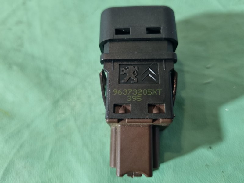 Кнопка отключения airbag Citroen C4 2005 хэтчбек 5 дв.