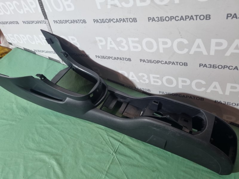 Консоль между сидений Citroen C4 2005 хэтчбек 5 дв.