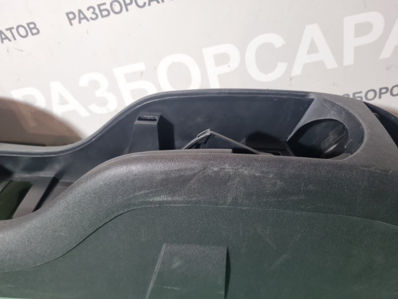 Консоль между сидений Citroen C4 2005 хэтчбек 5 дв.