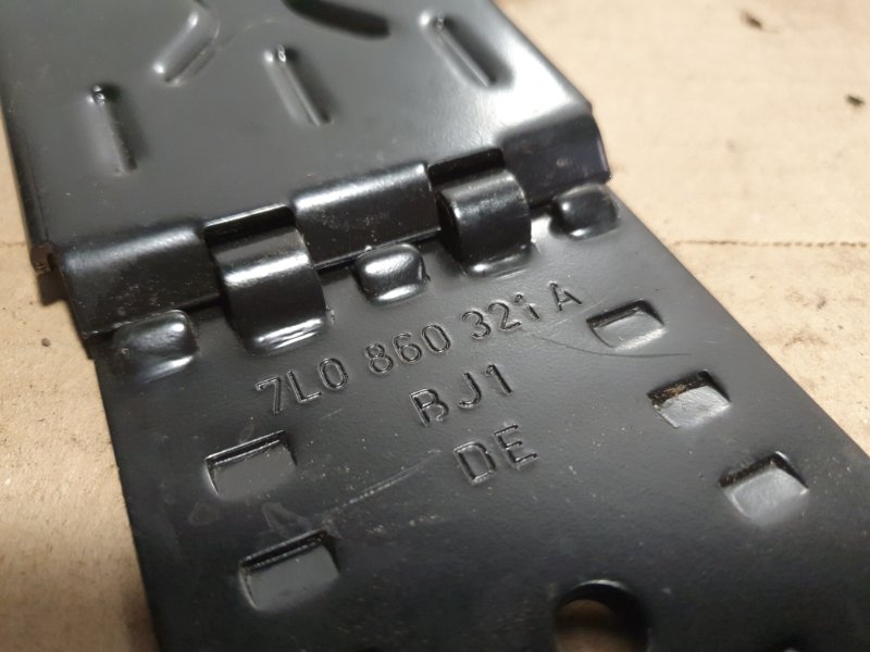 Противооткатный упор Volkswagen Touareg 2007 7L6