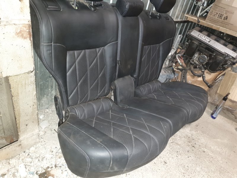 Задний диван Infiniti QX70 2016 S51