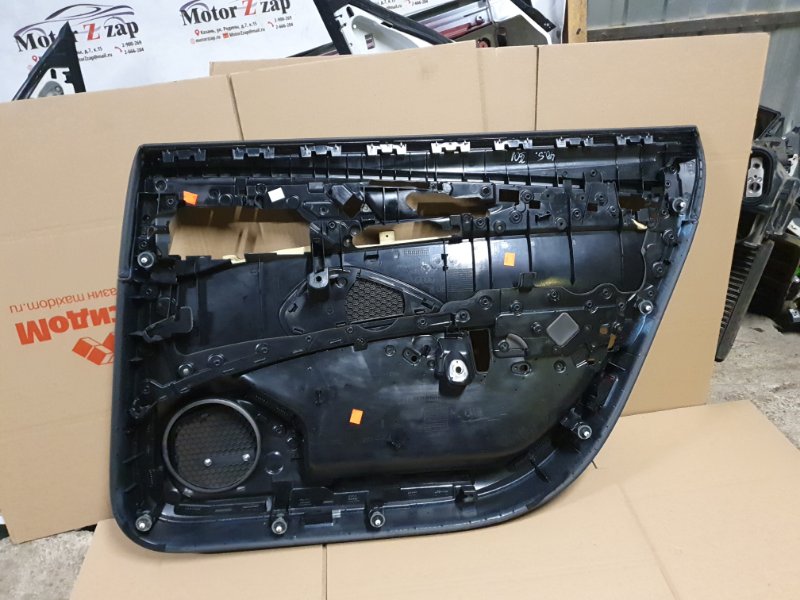 Обшивка двери (карта) Audi A8 2012 4H