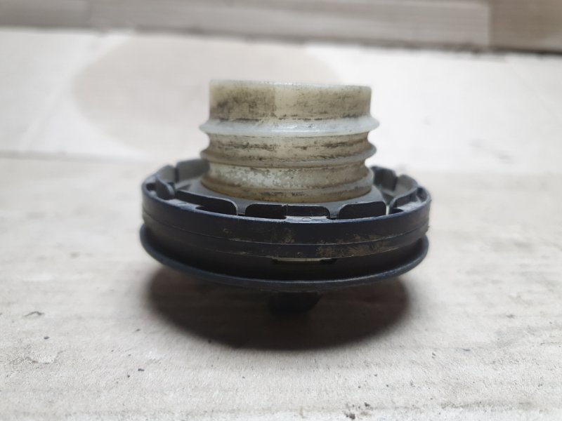 Крышка бензобака Toyota Mazda Mitsubishi Nissan Subaru Honda