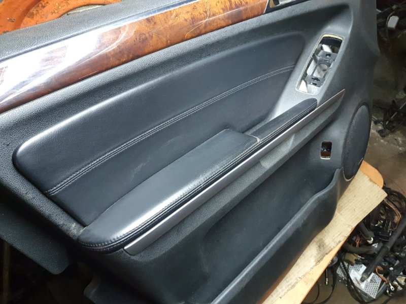 Обшивка двери (карта) Mercedes-Benz GL-Class 2007 X164