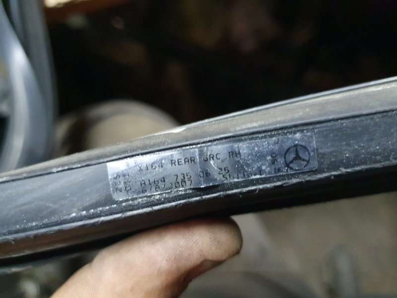 Направляющая стекла Mercedes-Benz GL-Class 2007 X164