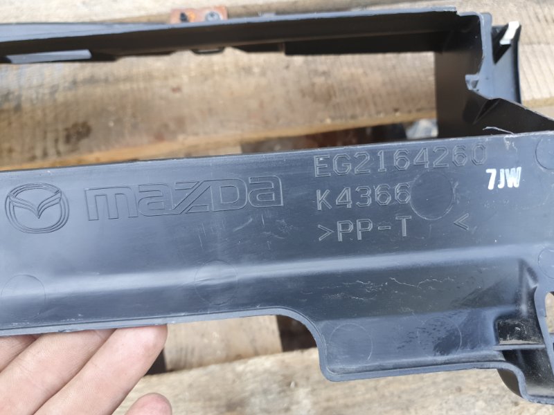 Накладка торпедо Mazda CX-7 2009 ER