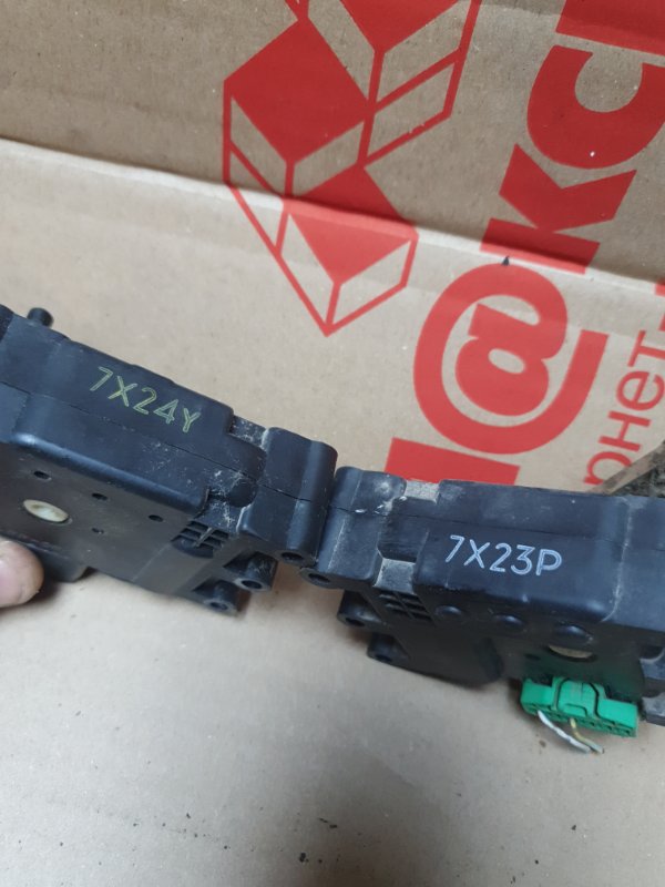 Сервопривод заслонки печки Mazda CX-7 2009 ER