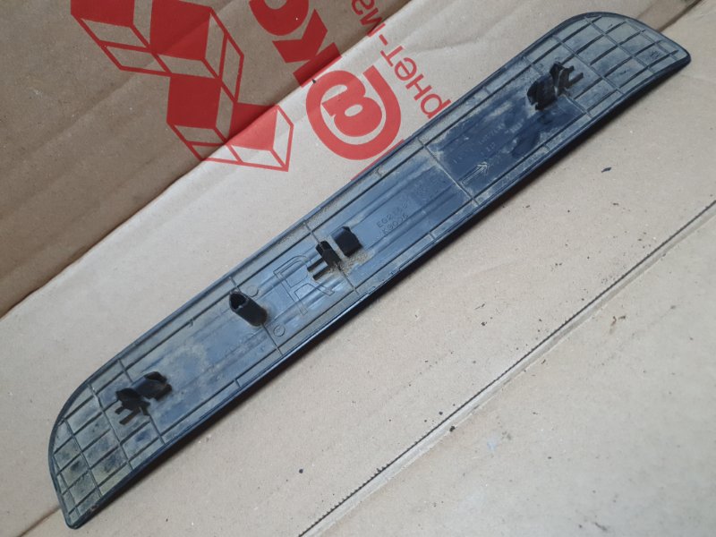 Накладка порога внутренняя Mazda CX-7 2009 ER