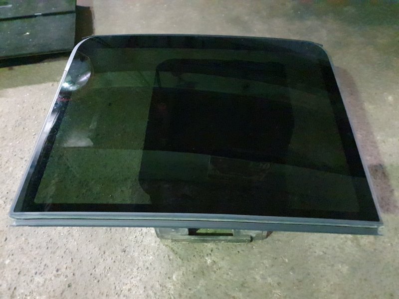Стекло люка Volkswagen Touareg 2011 7P