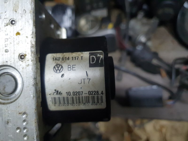 Блок abs Volkswagen Jetta 2011 VI