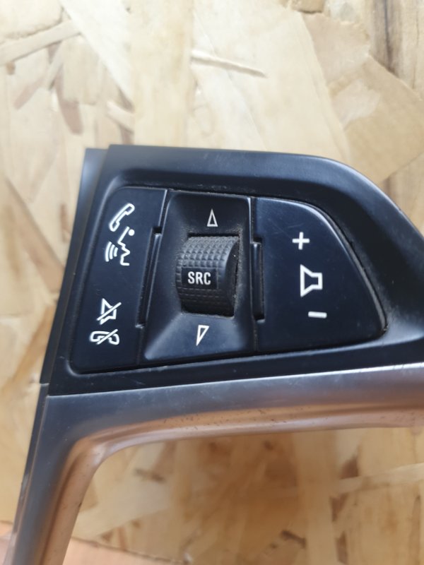 Кнопи рулевого колеса Opel Insignia 2012 Седан