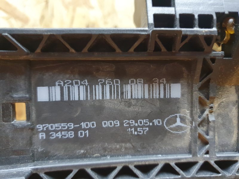 Кронштейн ручки Mercedes-Benz C-Class 2010 W204