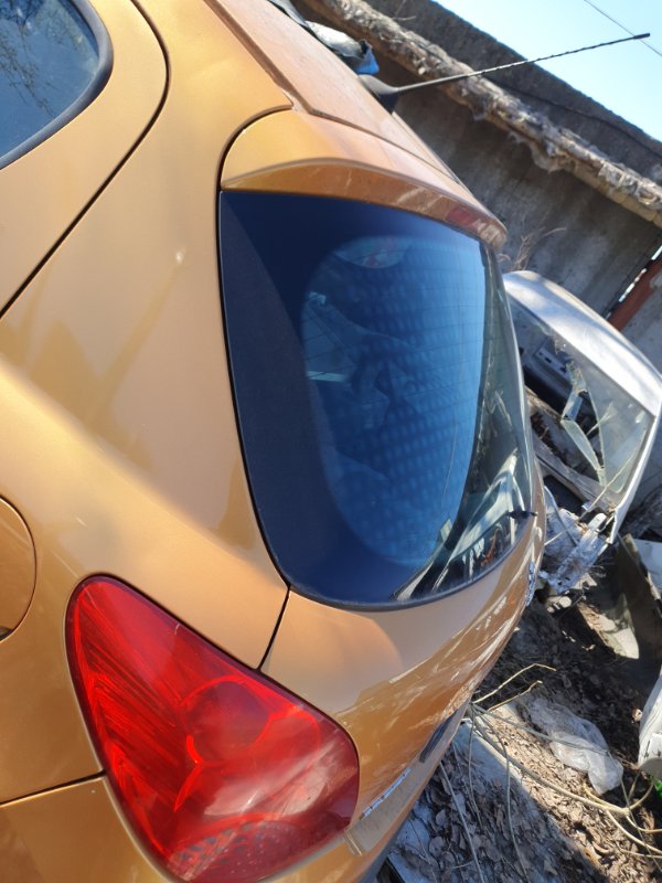 Крышка багажника Peugeot 207 2008 хэтчбэк