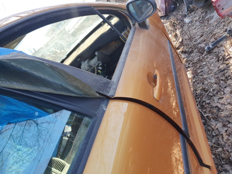 Дверь Peugeot 207 2008 хэтчбэк