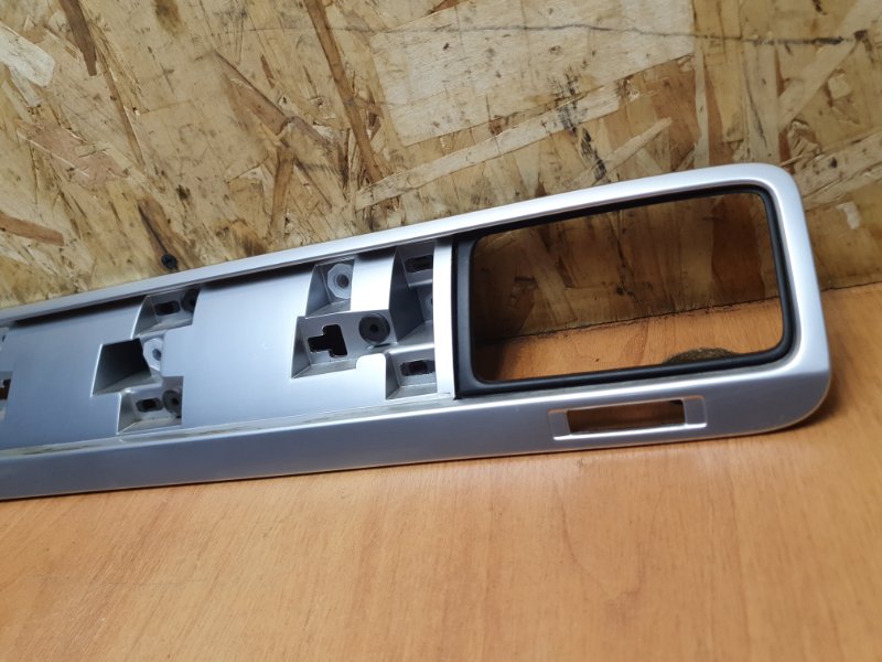 Декоративная накладка Volkswagen Touareg 2011 7P