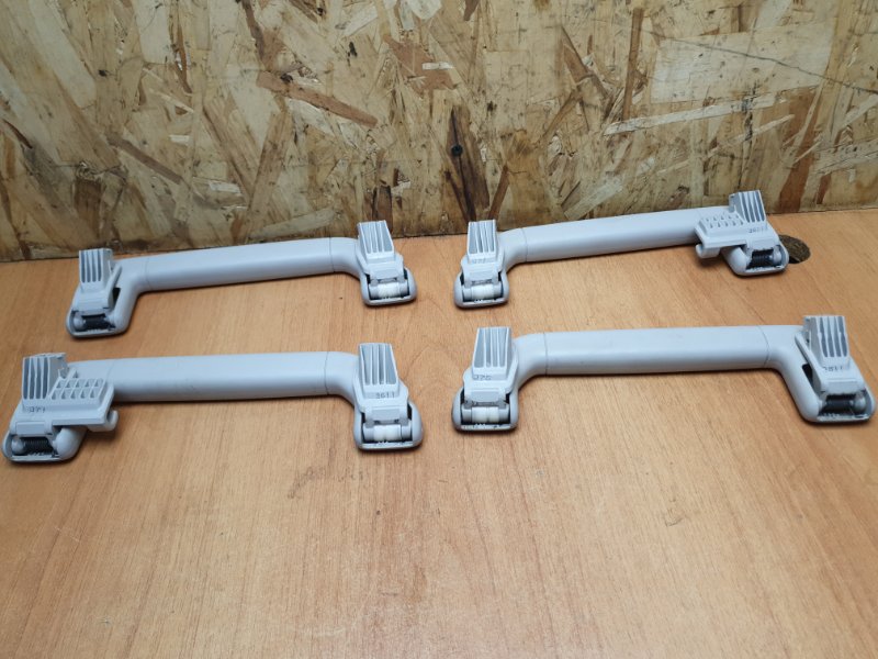 Ручка потолочная Volkswagen Touareg 2011 7P