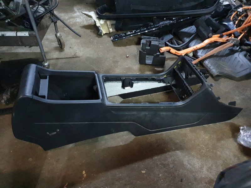 Центральная консоль Volkswagen Touareg 2011 7P