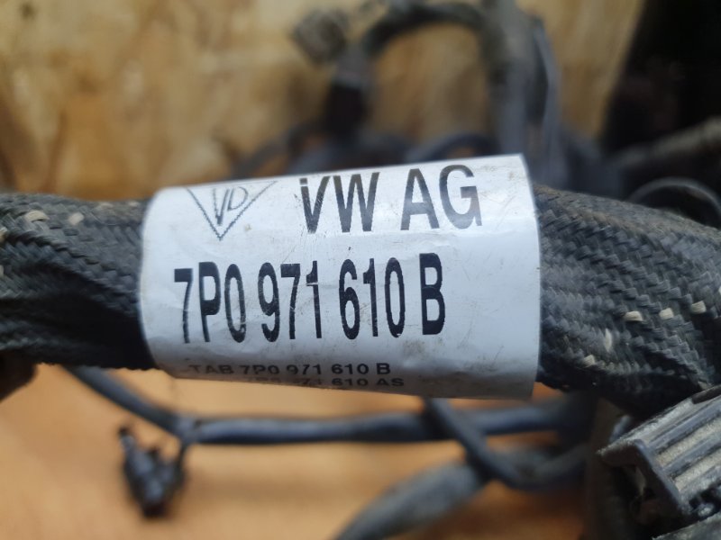 Проводка двигателя Volkswagen Touareg 2011 7P