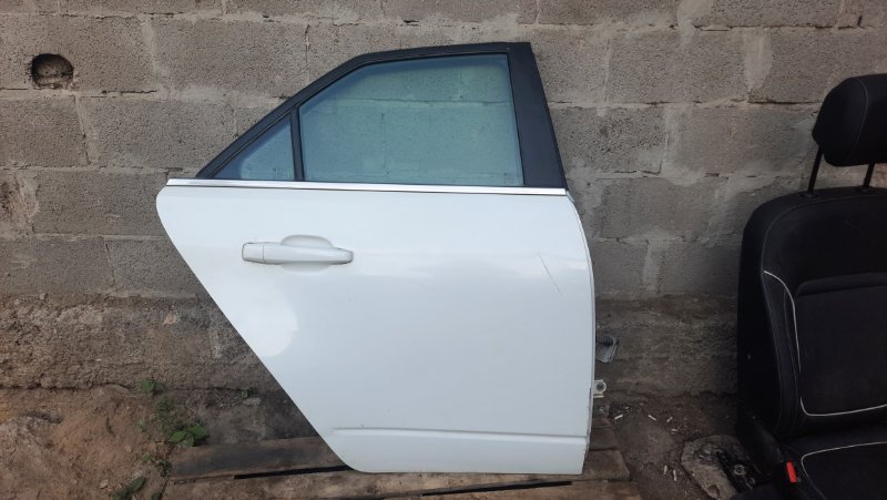 Дверь задняя правая Cadillac CTS 2008 II