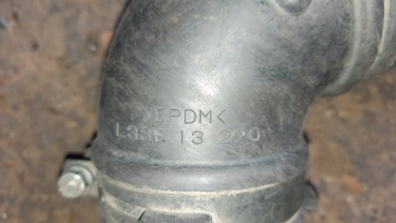 Патрубок воздушного фильтра Mazda CX-7 2008 ER