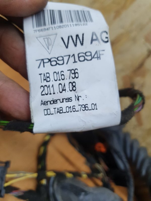 Проводка двери Volkswagen Touareg 2011 7P