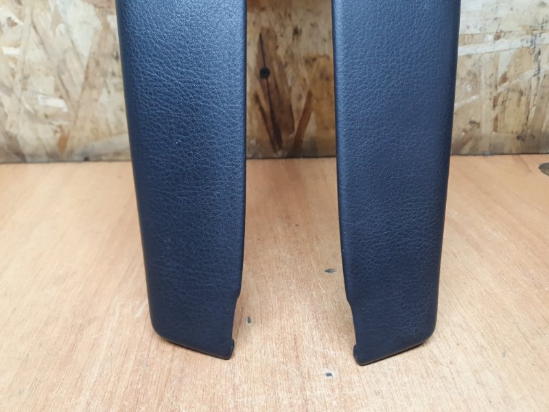 Подлокотник двери Volkswagen Touareg 2011 7P