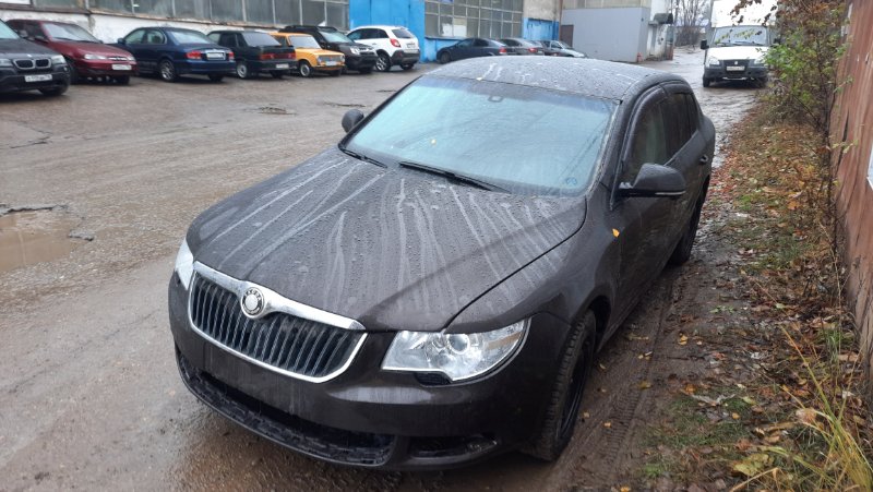 Дверь передняя левая Skoda Superb 2012 3T4