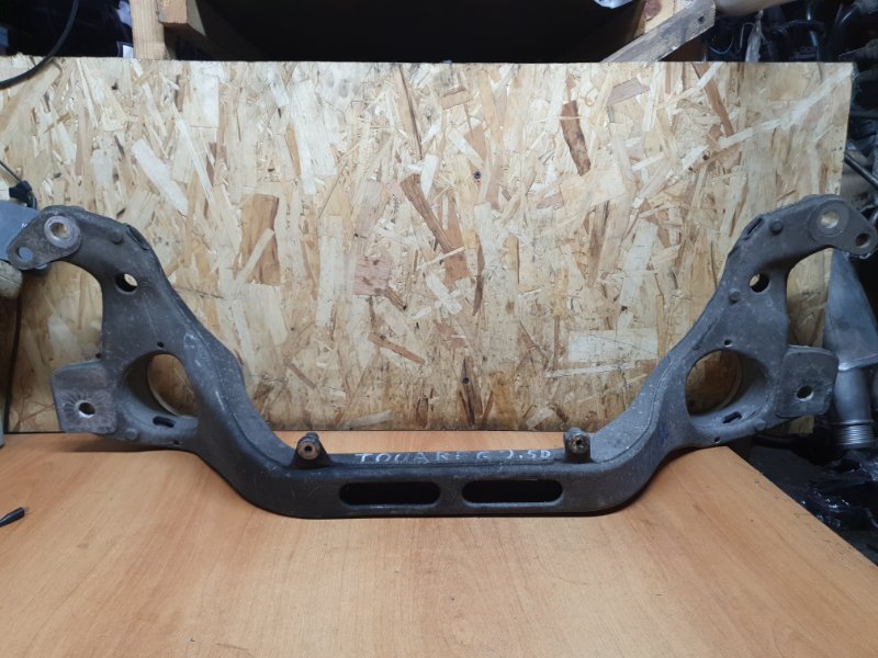 Балка передняя поперечная Volkswagen Touareg 2006 7L6