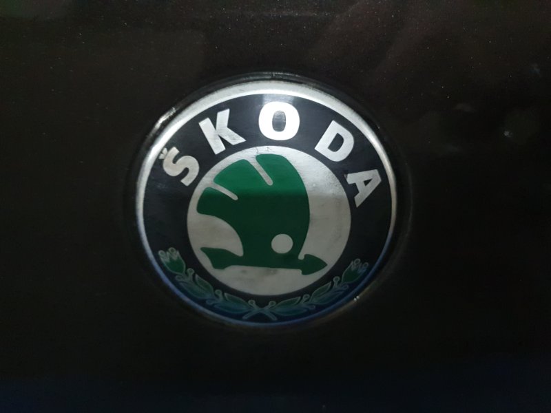 Крышка багажника Skoda Superb 2012 3T4