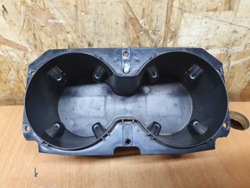 Подстаканник Volkswagen Touareg 2011 7P